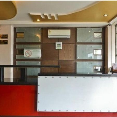 Paramount Hotel Jaipur Buitenkant foto