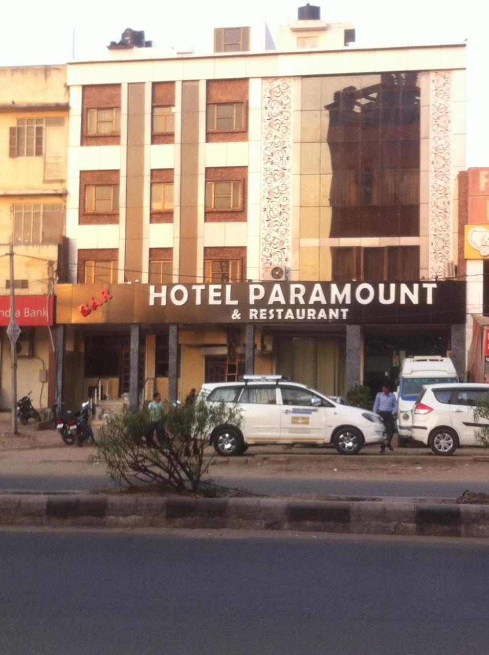 Paramount Hotel Jaipur Buitenkant foto